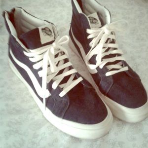 Navy vans!